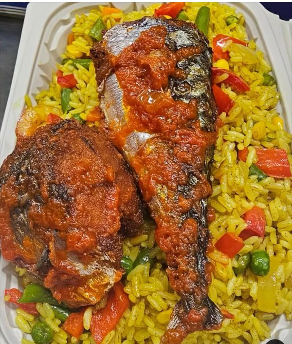 Fried rice with mackerel fish